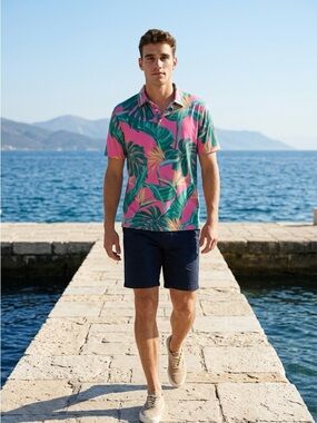 Chubbies Men's NWT Size Large “The Weekend Has Arrived” Performance Polo Shirt